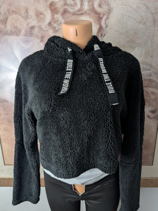 Gabrielle Union Jackets & Blazers - Gabrielle Union Co. Rule The World" cropped faux-fur sherpa hoodie Size XS
